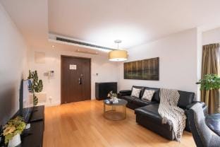 Spacious 3BR 2BA Apartment Yongxin Century Xujiahu Apartment in Shanghai