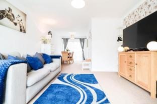 Polperro House - Stylish  Chic 2bed Hse Apartment in Orpington