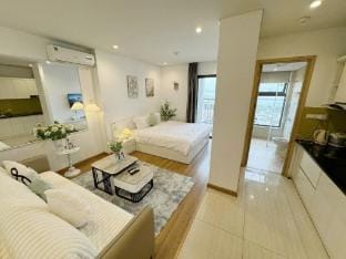 Ylyhomestay studio T Apartment in Laos