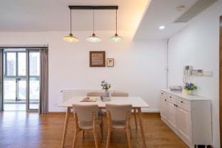 Tyms 3BR 2BA Apartment Yongxin Century Xujiahu Apartment in Shanghai