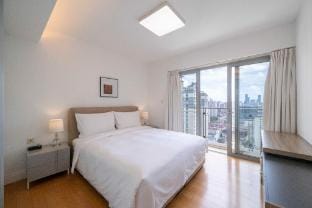 Tyms Family 3BR 2BA APT Xujiahui Center Near Metro Apartment in Shanghai