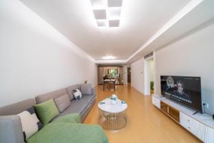 Tyms Modern 2BR 1 Living Room Apartment Near Metro Apartment in Shanghai