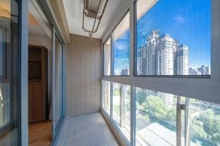 Tyms Stylish 2 Bedroom 1 Living Retreat Apartment in Shanghai