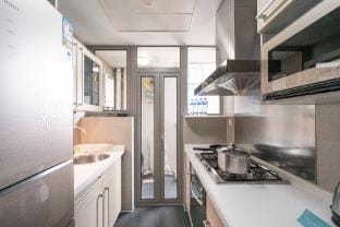 Tyms Spacious 2BR Apartment Xujiahui Center Apartment in Shanghai