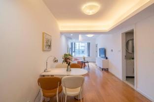 Tyms Elegant 1 Bedroom Haven Yongxin Century Apartment in Shanghai