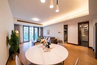 Tyms Premium 1BR Suite Yongxin Century Apartment in Shanghai