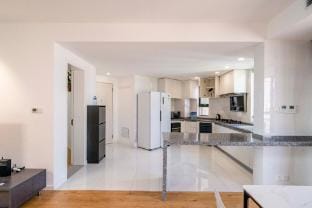 Tyms Spacious 4 Bedroom 2 Bath Apartment Apartment in Shanghai