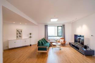 Tyms Premium 4 Bedroom Apartment Apartment in Shanghai