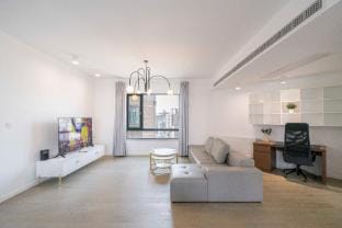 Tyms Elegant 4BR Family Residence in Xujiahui Apartment in Shanghai
