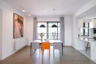 Tyms Elegant 4BR Family Residence Novel Apartment in Shanghai