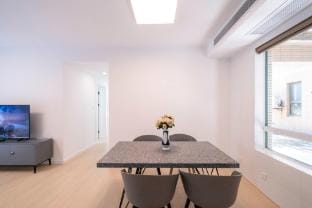 Tyms Modern 3 Bedroom 2 Bath Apartment in Xujiahui Apartment in Shanghai