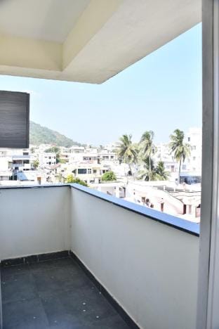 Elegant Beach View Flat Apartment in Visakhapatnam