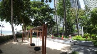 Entire 1BR North Pattaya Beachfront SeaCity View Apartment in Pattaya City