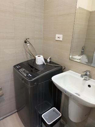 COURAGE - Stay at Saks Apartment in Pasay