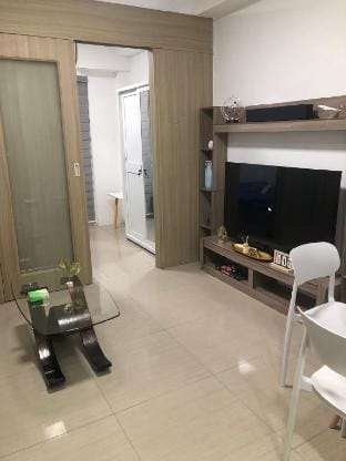 EUPHORIA - Stay at Saks Apartment in Pasay
