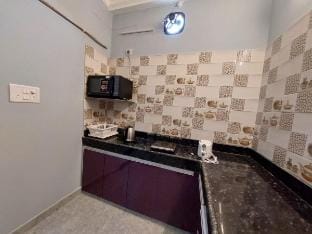 Cozy 2 BHK Place  Apartment in Varanasi