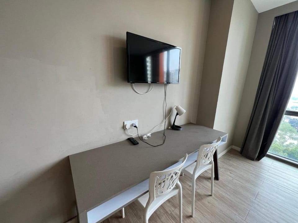 Private Suite for 2 | Near IKEA SEGi & MRT | Wi-Fi Apartment in Petaling Jaya