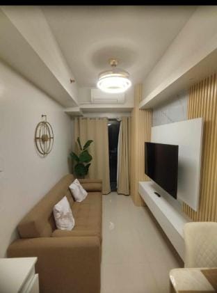Elegant Suite Near at Mall of Asia Apartment in Pasay