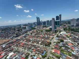 B38 11| KSL Mall | Highest Floor |Amazing View Apartment in Johor Bahru