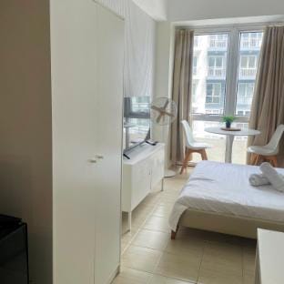 City View Condo in Pasig | Pool + WiFi + Netflix Apartment in Pasig