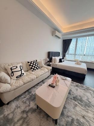 R&F Cozy Studio With Projector (no parking)  Apartment in Johor Bahru