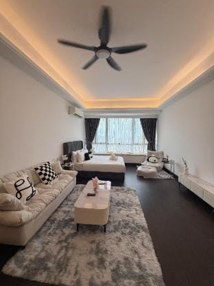 R&F Cozy Studio With Projector (no parking)  Apartment in Johor Bahru