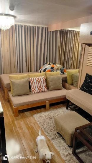 (24hrs Stay)4L Entire Unit 
Condo ExclusiveParty Apartment in Pasig