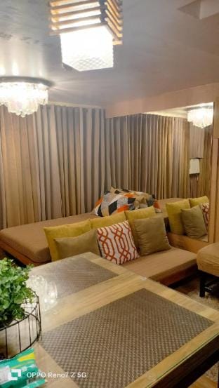 (24hrs Stay)4L Entire Unit 
Condo ExclusiveParty Apartment in Pasig