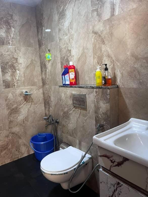 Modern peaceful private property  Apartment in Noida