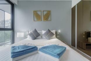 Cassia Exclusive Lake View Condo, Bang Tao Beach Apartment in Choeng Thale