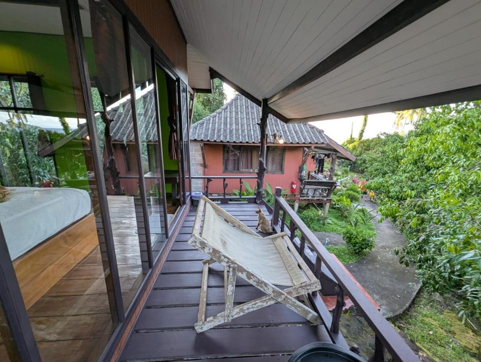 Sky Bungalows Apartment in Trat Changwat