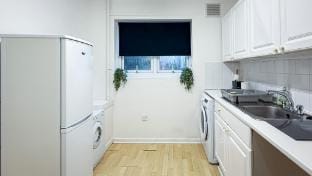 Free Parking | Cosy City Flat l Sleeps 4 l WI-FI Apartment in Birmingham