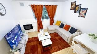 Free Parking | Cosy City Flat l Sleeps 4 l WI-FI Apartment in Birmingham
