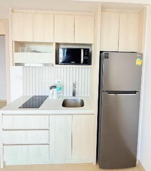 芭提雅市中心高端泳池花园公寓 / 椰子树下步行街旁 Apartment in Pattaya City
