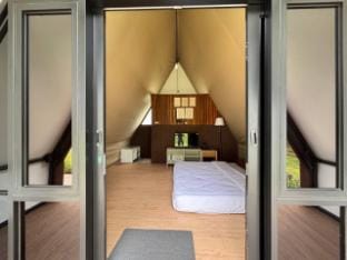 Bumo Glamping by Villa Istana Bunga Vacation rental in Parongpong