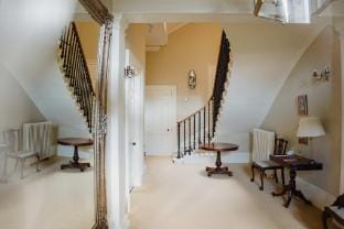 Prestigious City Centre Private Entrance House Country House in Edinburgh