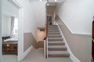 Stunning house close to Notting Hill Country House in London