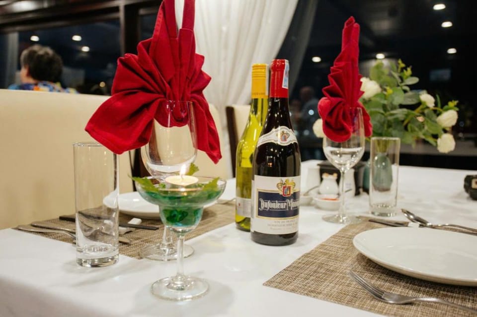 Viet Sails Cruise Hotel in Laos