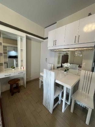 Staycation in cubao 3 pax Vacation rental in Pasig