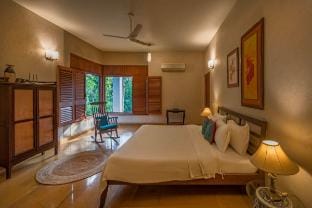SaffronStays Laguna: 4BR pool villa, Alibaug Vacation rental in Maharashtra