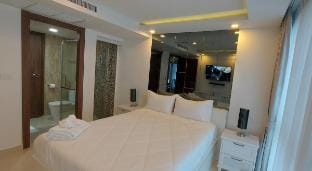 Grand Avenue Pattaya, 2bed/2baths, pool-view 66sqm Vacation rental in Pattaya City