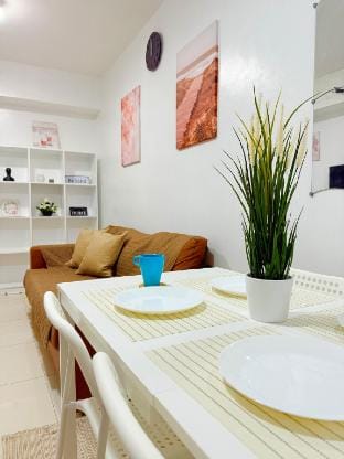 2 BR Unit at Vista Shaw Cozy and Relaxing View Vacation rental in Manila City