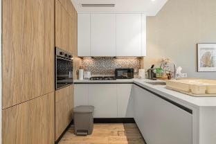 Livin' Holidays | 1 BR | Luxury condo Dubai Marina Vacation rental in Dubai