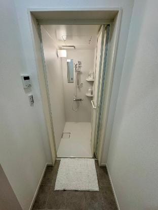 C.JR京都站两站地十分钟，大津站免费接送，步行至大津站10分钟，免费停车场（要预约）C Vacation rental in Kyoto