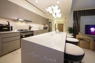 3BR Elegance with Unmatched Burj & Fountain Views Vacation rental in Dubai