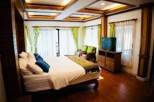 Khanitha Villa with private pool at Bangtao beach Vacation rental in Choeng Thale