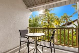 Grand Sahāna 18 | Beachfront Apartment w/ Balcony Vacation rental in Trou-aux-Biches