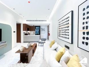 Exclusive 1BR | Modern Comfort & Prime Location Vacation rental in Dubai