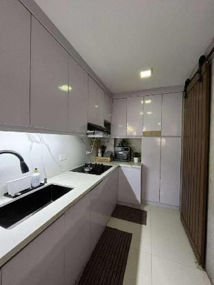 Affordable Staycation Townhouse in Metro Manila Vacation rental in Las Pinas