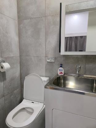 Central Cityside Studio Near Hospital Vacation rental in Suva
